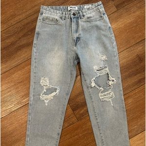 Skinny Fries Mom Jeans